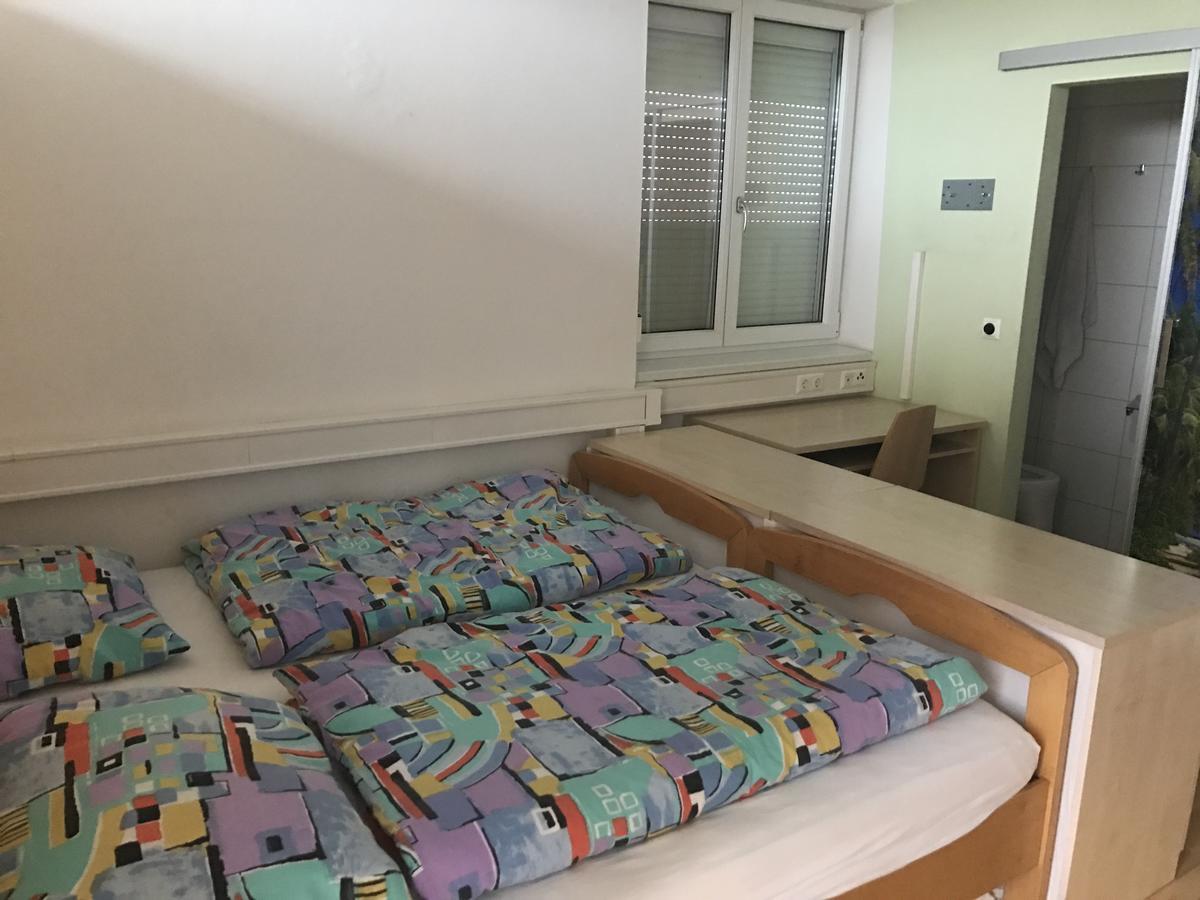 Montagehotel Living@林茨 外观 照片